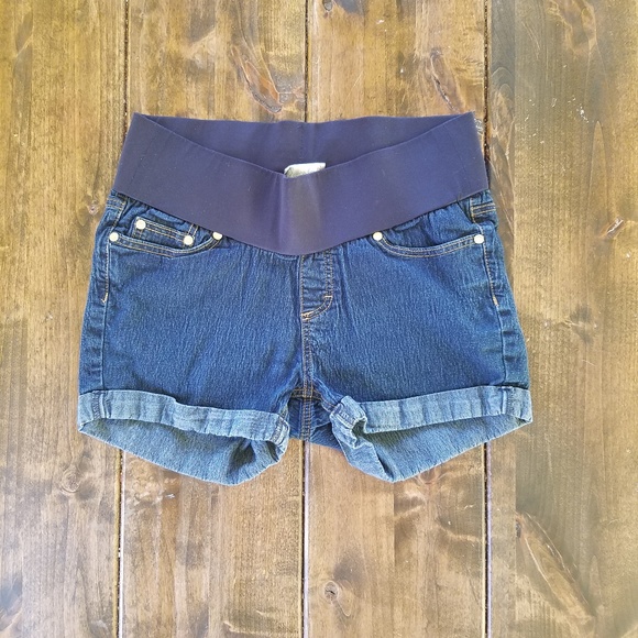 Bundle of maternity jeans and shorts - Picture 4 of 8